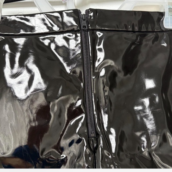 Alice and Olivia pants - Picture 3 of 4